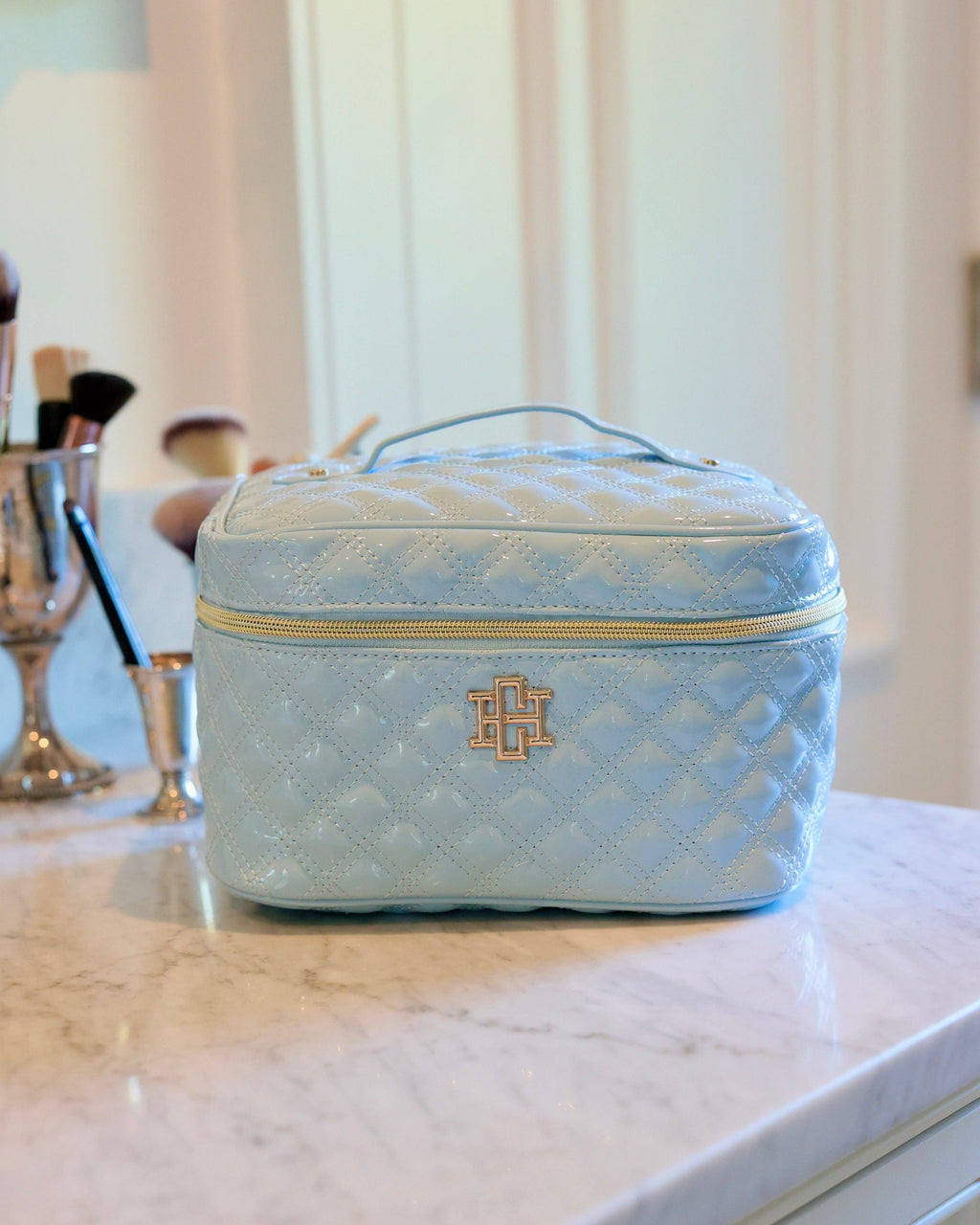 Hampton Train Case Light Blue Patent Caroline Hill