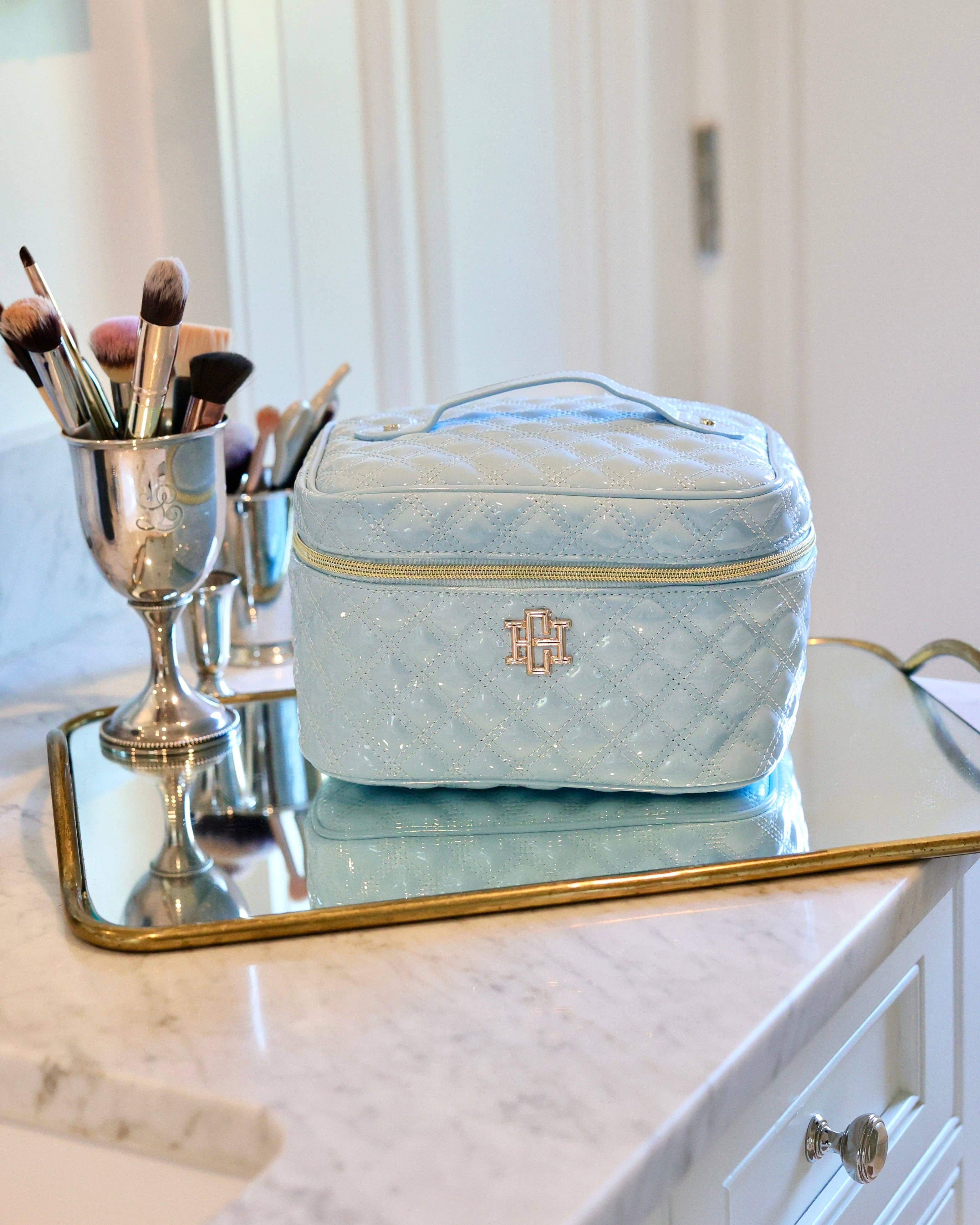 Hampton Train Case Light Blue Patent Caroline Hill