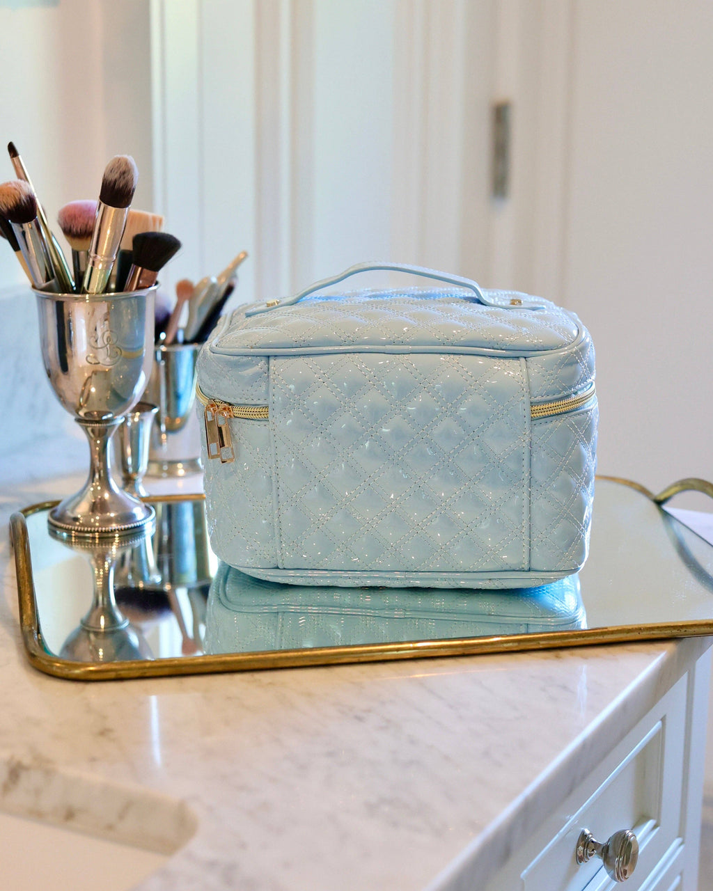 Hampton Train Case Light Blue Patent Caroline Hill