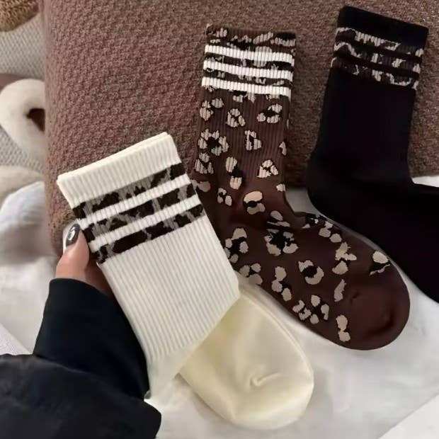 WOMAN ANIMAL LEOPARD HALF CREW THROWBACK SOCKS ETA 9/16