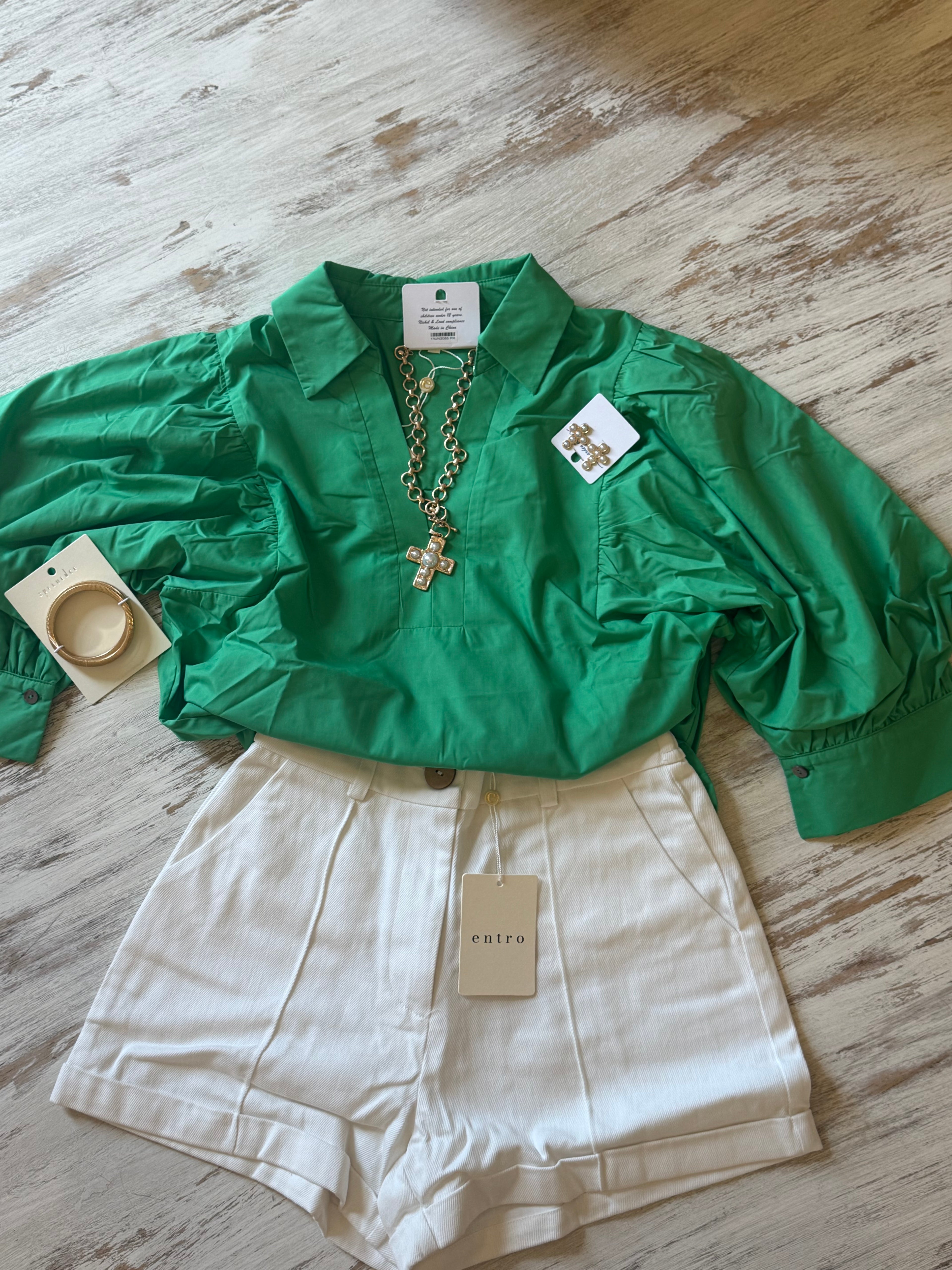 The Timeless Cream Shorts