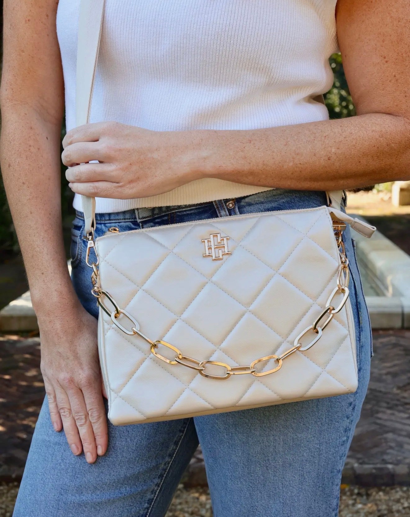Ariana Crossbody Pearl Caroline Hill Purse