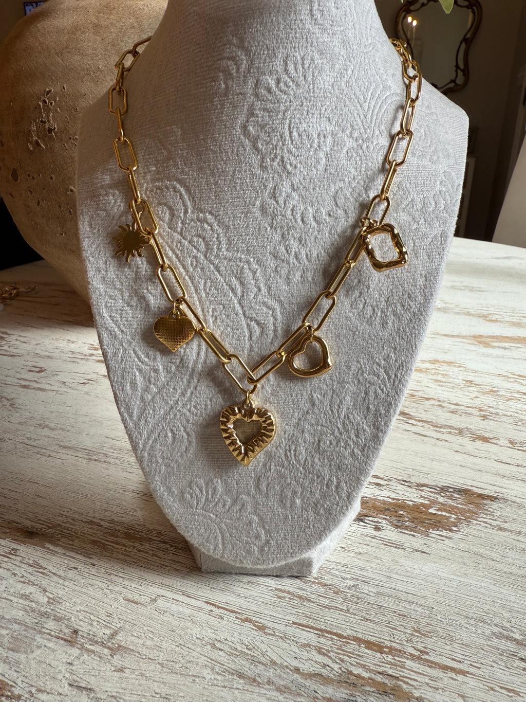 STAINLESS MAYA CHARM NECKLACE