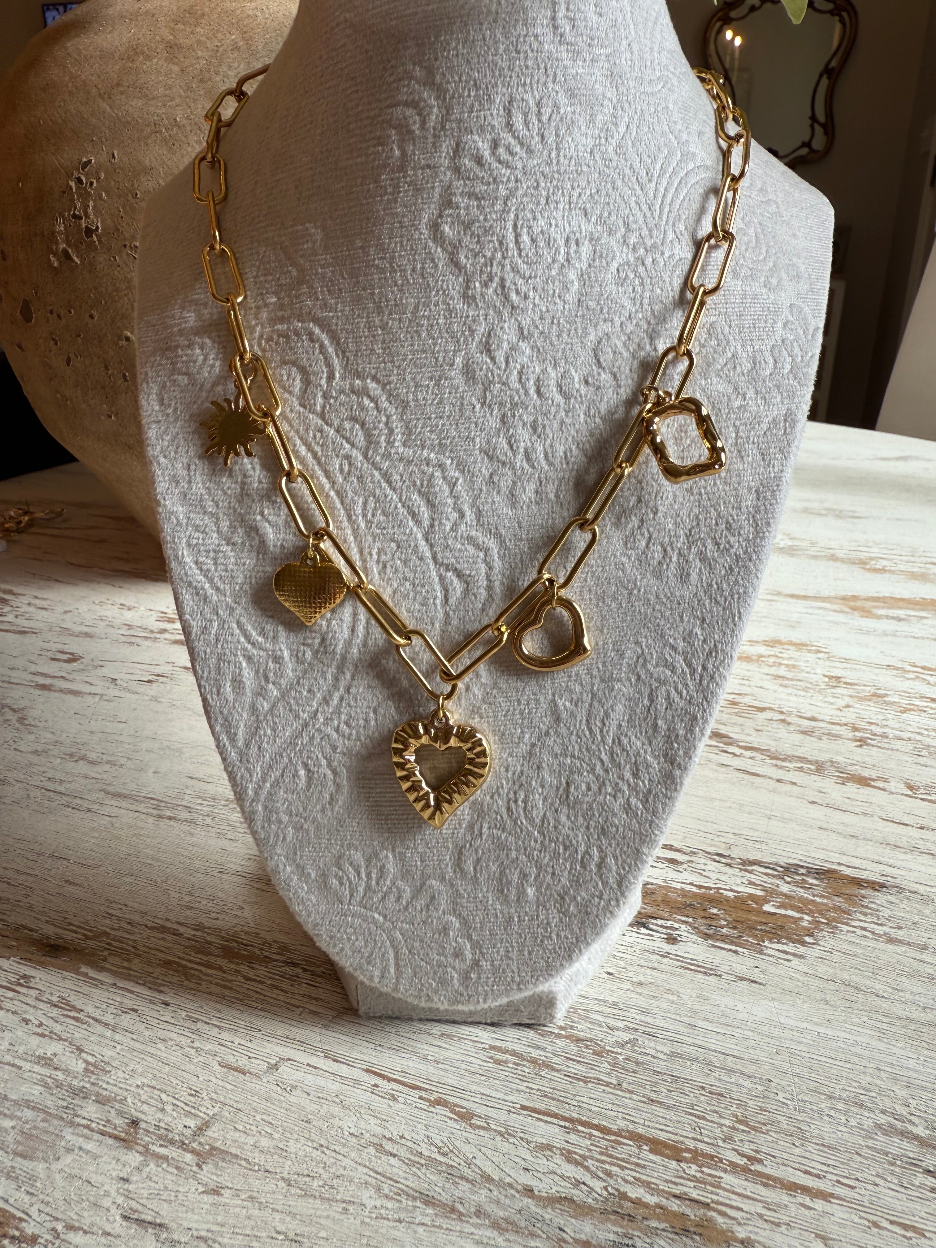 STAINLESS MAYA CHARM NECKLACE