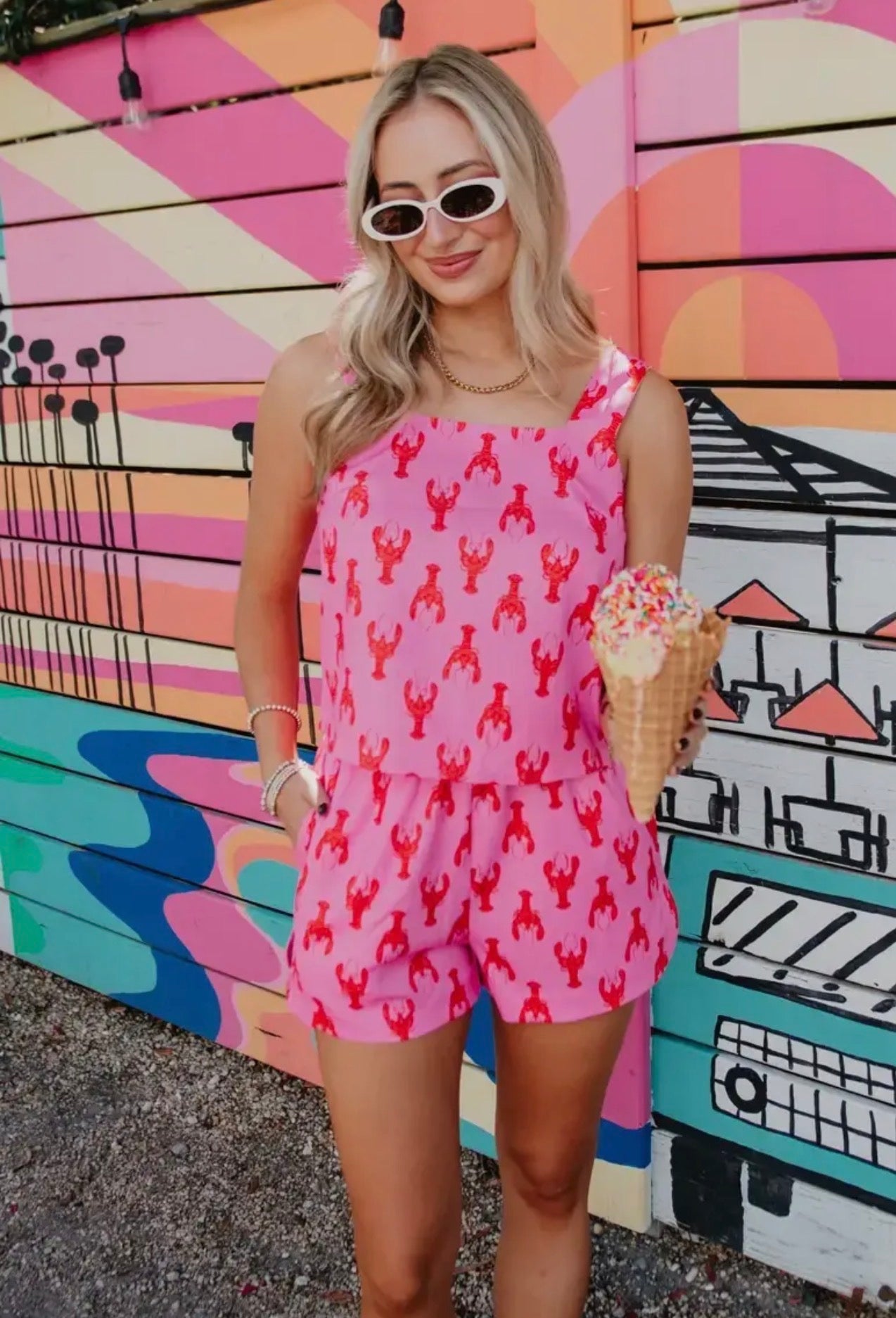 Crawfish 2 Piece Set (this will be here by March 13th)