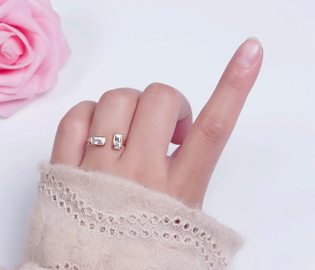 Dainty Gold Ring