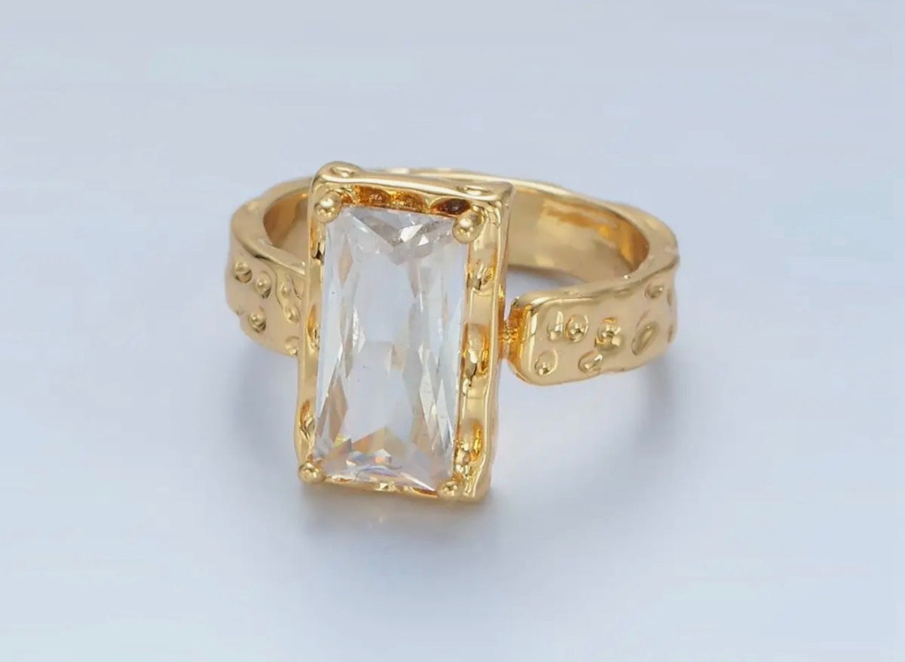 Baguette Gold Hammered Ring