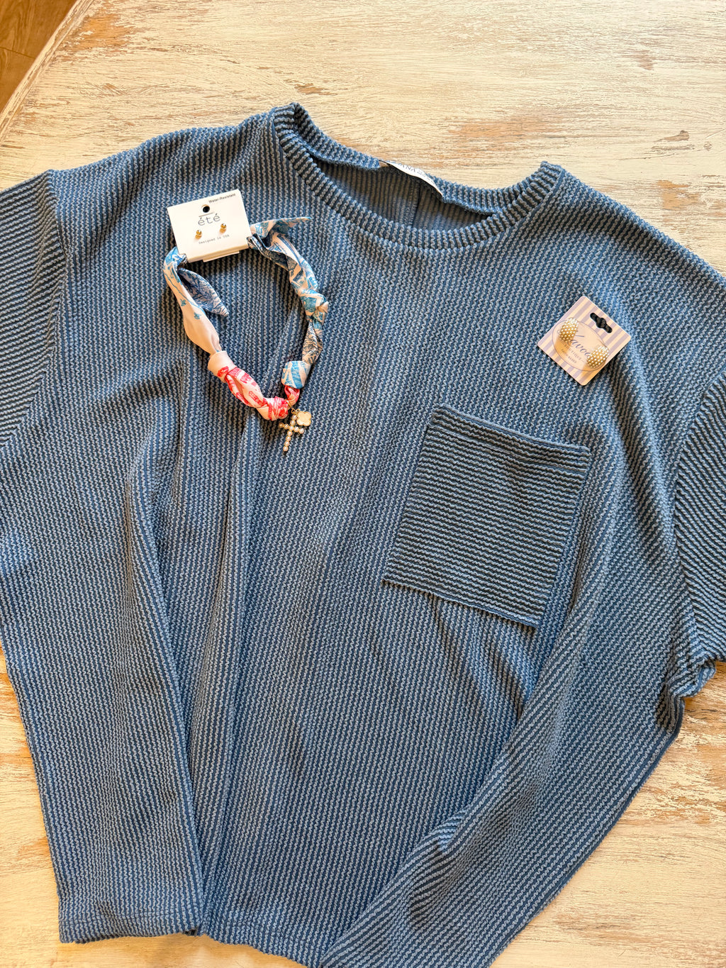 Zenana Curvy Ribbed Blue Pocket Top